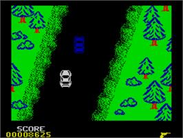 In game image of Spy Hunter on the Sinclair ZX Spectrum.