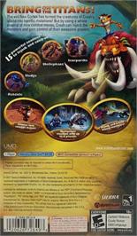 Box back cover for Crash Of The Titans on the Sony PSP.