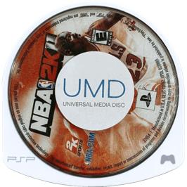 Cartridge artwork for Nba 2k11 on the Sony PSP.