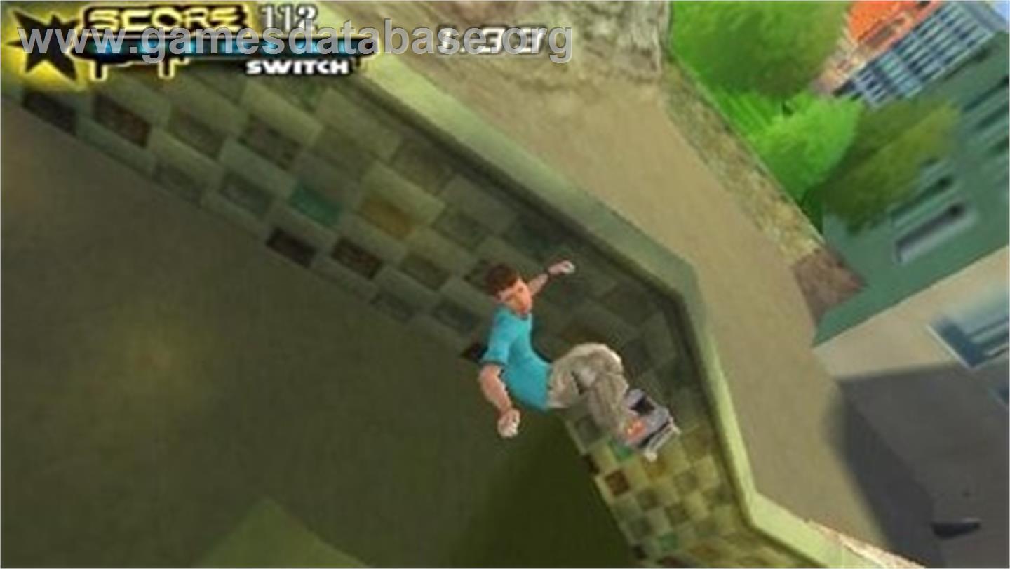 Tony Hawk's Underground 2 - Remix - Sony PSP - Artwork - In Game