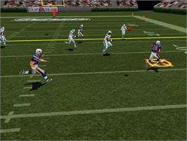 In game image of Madden Nfl 2005 on the Sony Playstation.