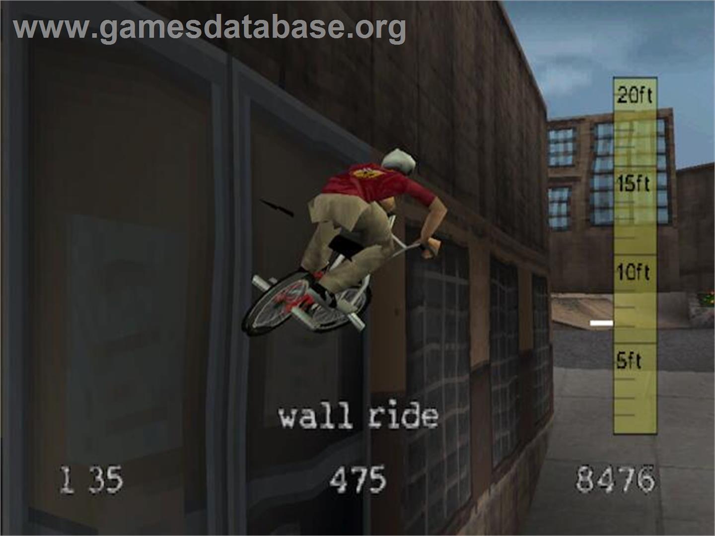 Dave Mirra Freestyle BMX: Maximum Remix - Sony Playstation - Artwork - In Game