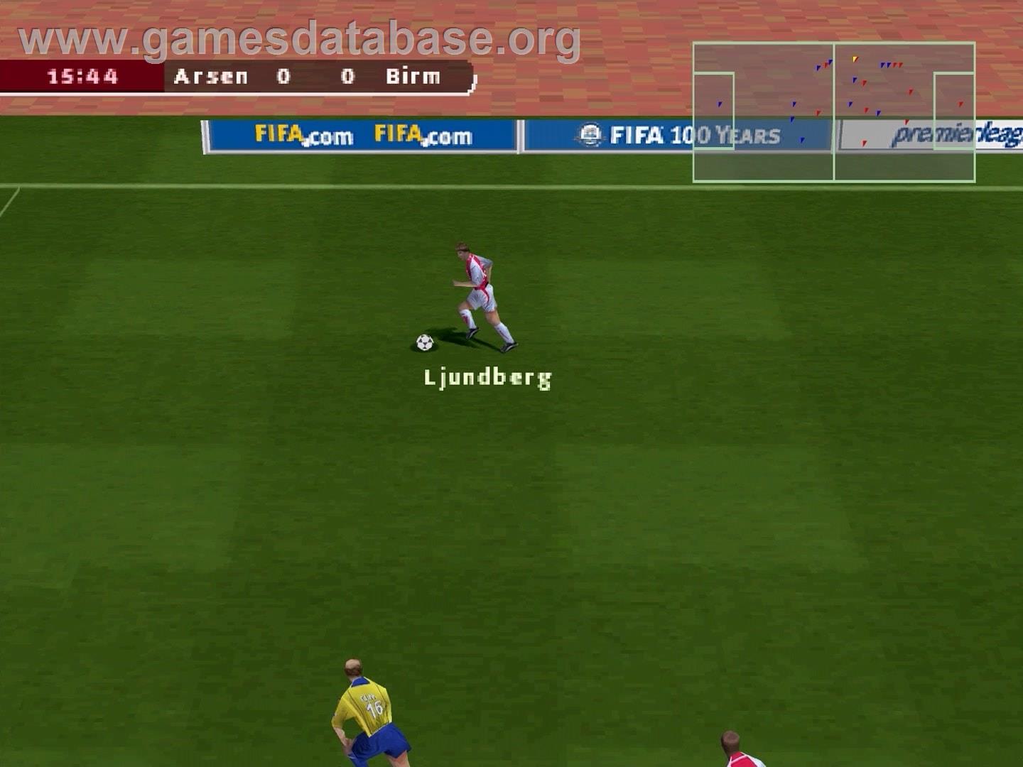 FIFA Football 2004 - Sony Playstation - Artwork - In Game