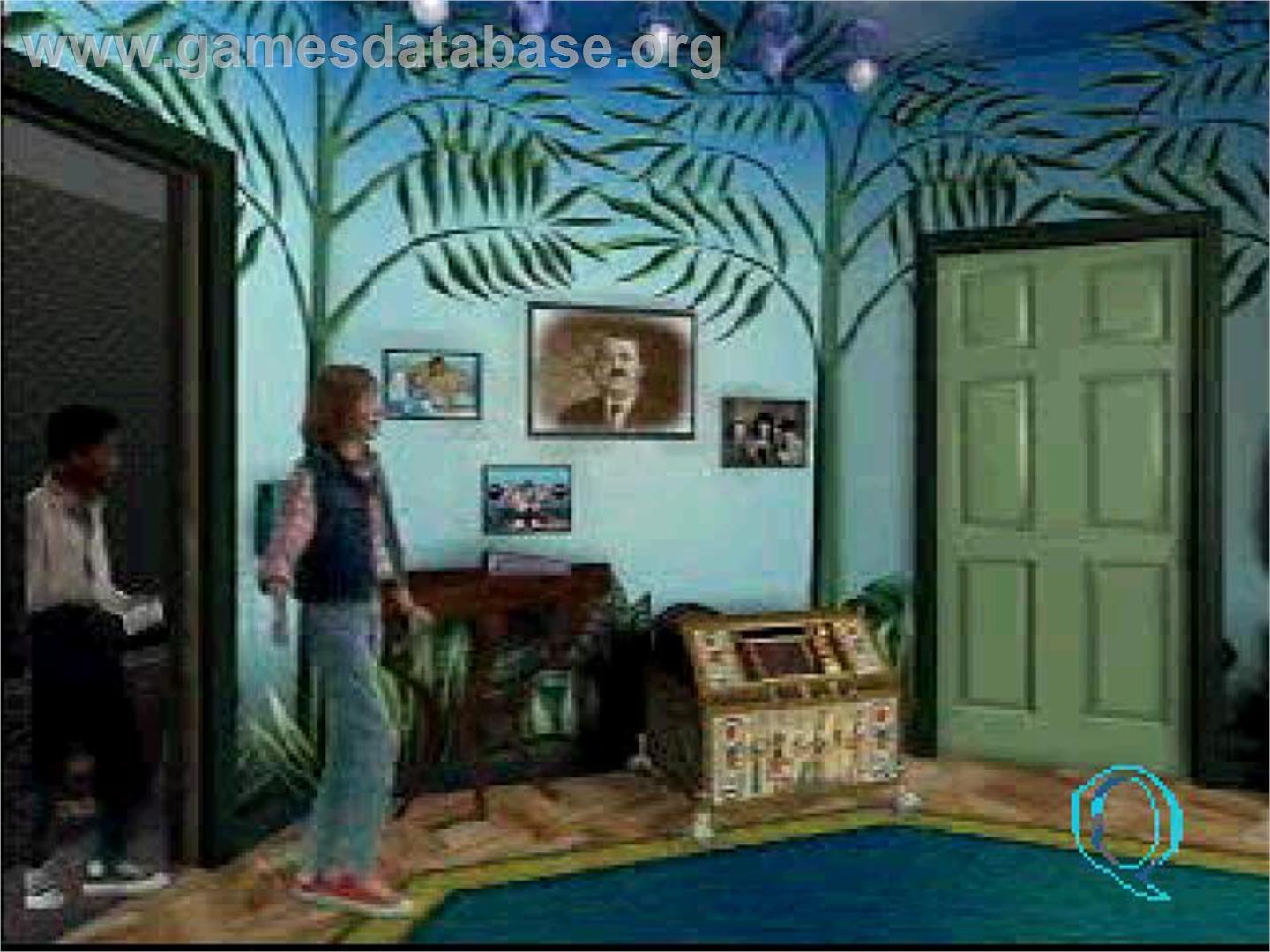 Lightspan - The Quaddle Family Mysteries 3 - The case of the Scarce Scarab - Parlor - Family Room - Sony Playstation - Artwork - In Game