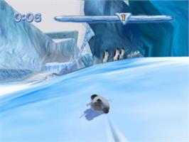 In game image of Happy Feet on the Sony Playstation 2.