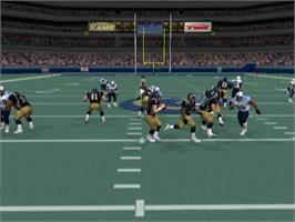 In game image of Madden Nfl 2001 on the Sony Playstation 2.