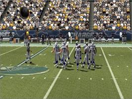 In game image of Nfl Gameday 2001 on the Sony Playstation 2.