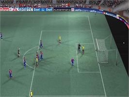 In game image of Uefa Champions League 2006-2007 on the Sony Playstation 2.