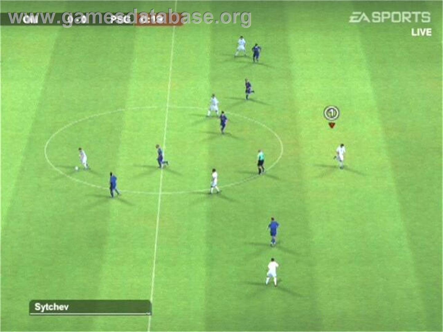 FIFA Football 2004 - Sony Playstation 2 - Artwork - In Game