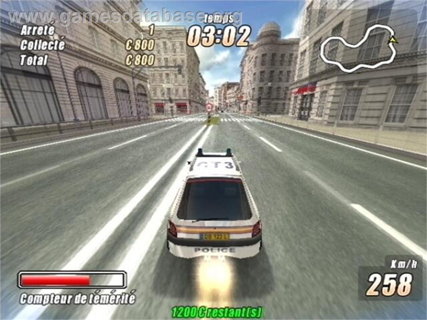 London Racer - Police Madness - Sony Playstation 2 - Artwork - In Game