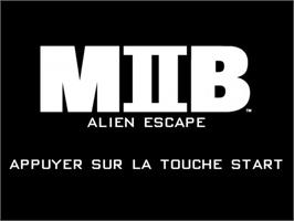 Title screen of Men In Black 2 - Alien Escape on the Sony Playstation 2.